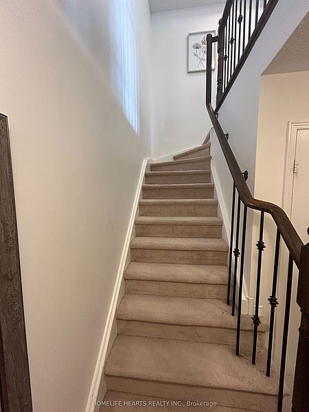 Mississauga Townhouse for rent - 2 Bedrooms — photo 17