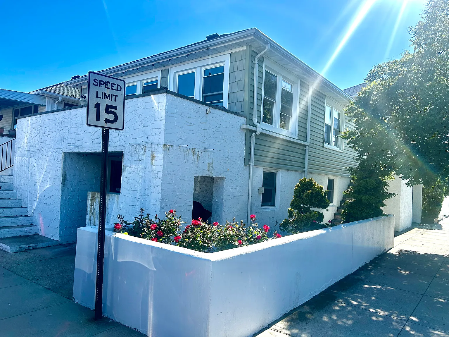 105 Ohio Ave — Photo 3