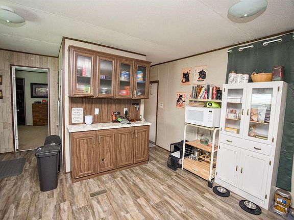 4th image of 3965 Bayou Acres Dr