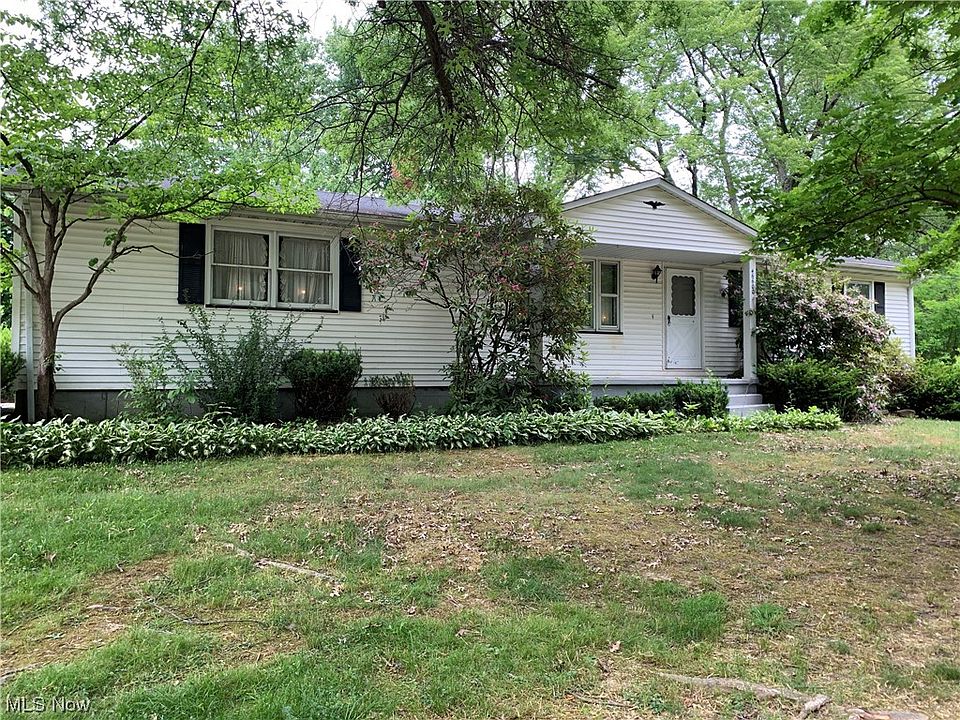 1st image of 46600 Allendale Ave