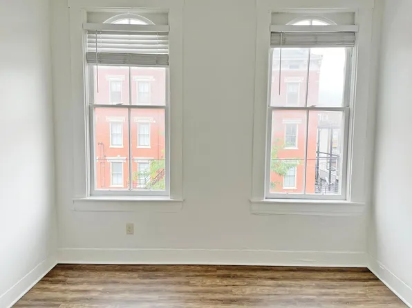 1735 Elm St APT 4, Cincinnati, OH 45202