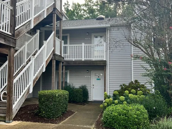 2166 Refuge Ct, Virginia Beach, VA 23454