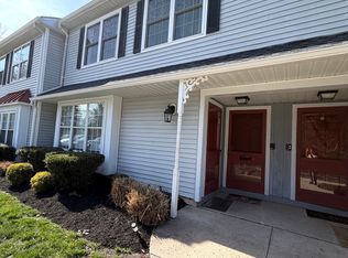 306 Andrews Ln, Moorestown, NJ 08057