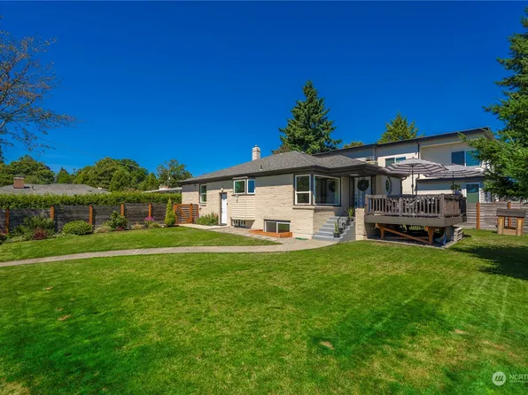 2704 SW Kenyon Street, Seattle, WA 98126