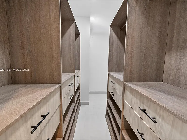 1101 S Shore Dr #1 — Photo 17