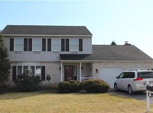 4515 Stephanie Dr, Bethlehem, PA 18020