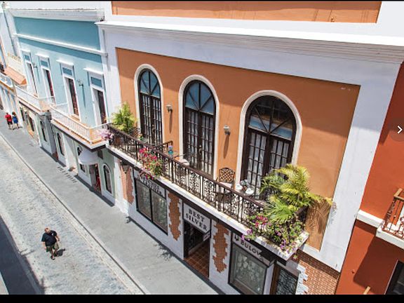 3rd image of 315 Calle De La Fortaleza #Ng05dx72e