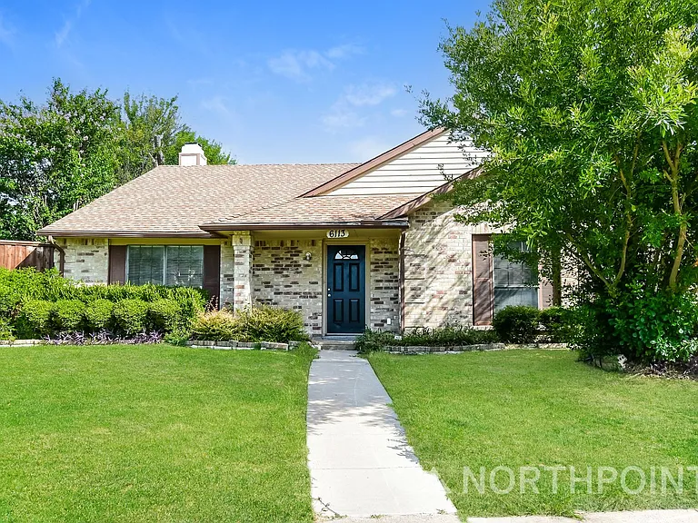 6113 Denver St — Photo 1