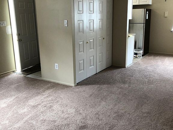 New Carpeting throughout!