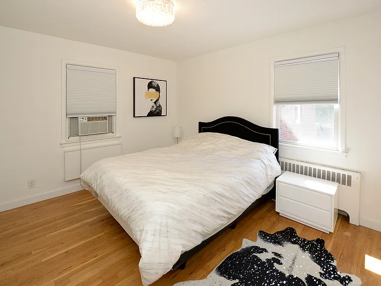 16 Plaza Rd #B — Photo 7