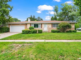 642 Witherspoon Dr, Springfield, IL 62704