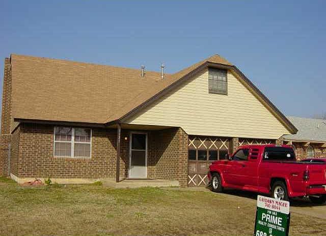 1st image of 1121 Cavalier Dr