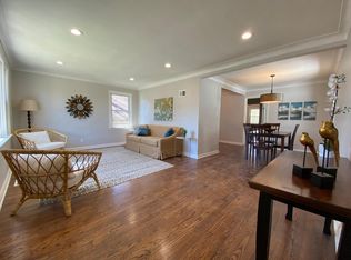 821 Holland Ave, Saint Louis, MO
