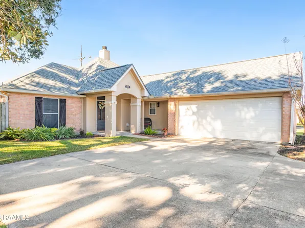 1100 Wildcat Dr, Abbeville, LA 70510
