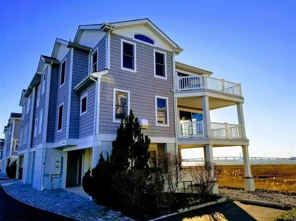 8 Neptune Dr #8, Somers Pt, NJ 08244