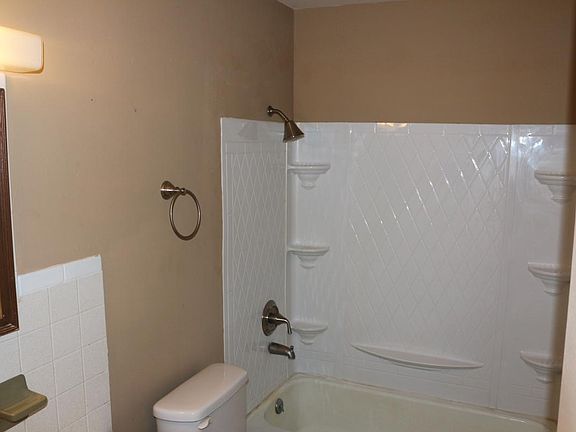 2nd image of 607 Cypress St #A
