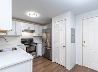 Carlton Oaks, Salem, NH 03079