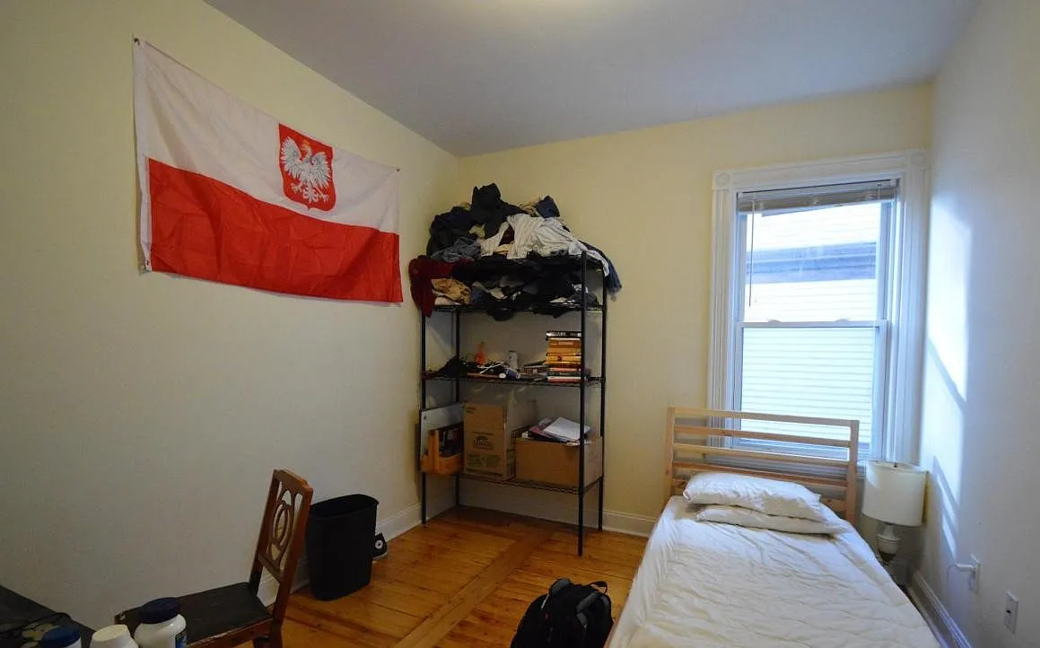 3 bed, $3,500 — Photo 3