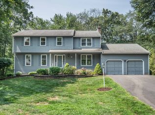 16 Olde Pond Rd, Farmington, CT 06032