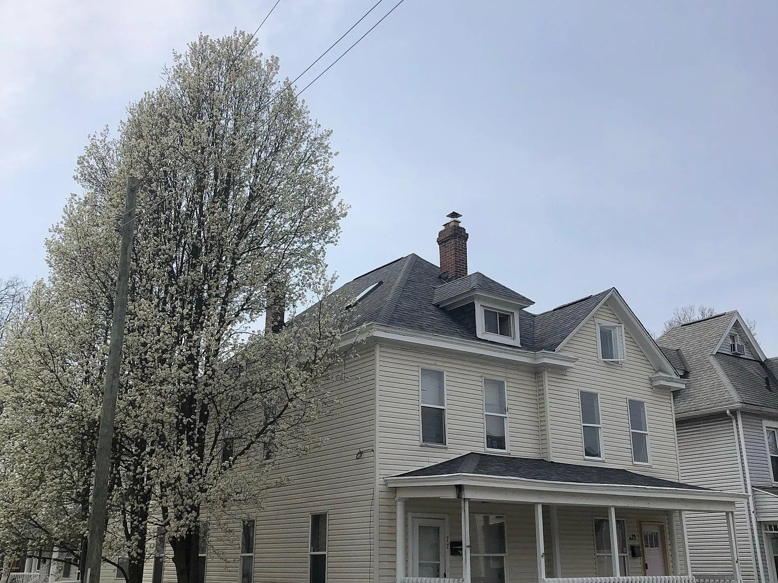 77 W Maynard Ave — Photo 1