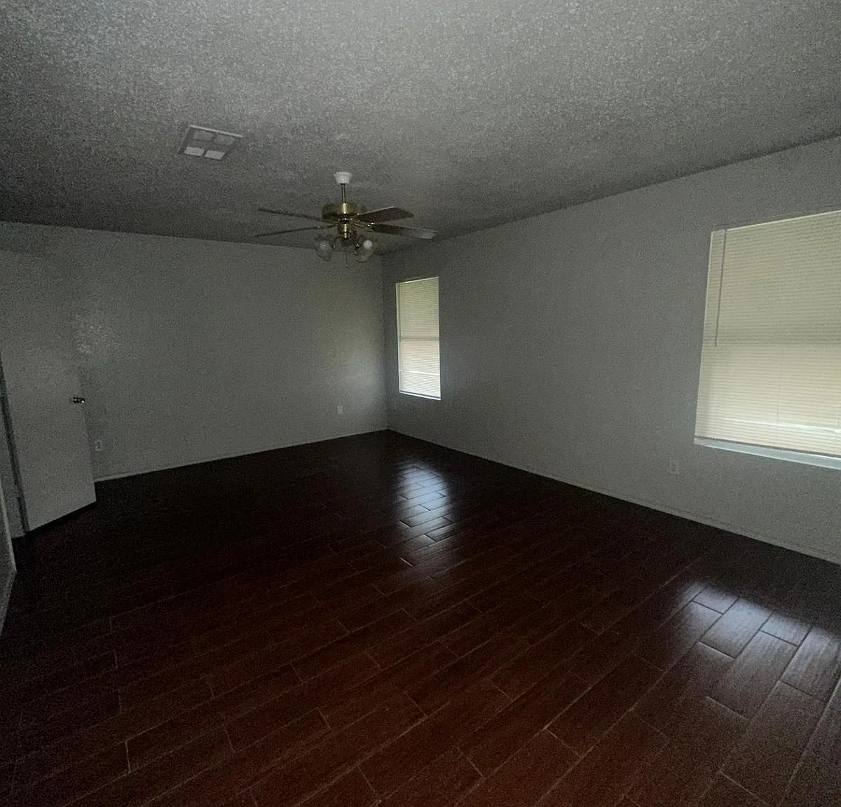 4 bed, 2007 sqft, $2,500 — Photo 4