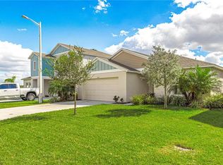 5543 Arlington River Dr, Lakeland, FL 33811