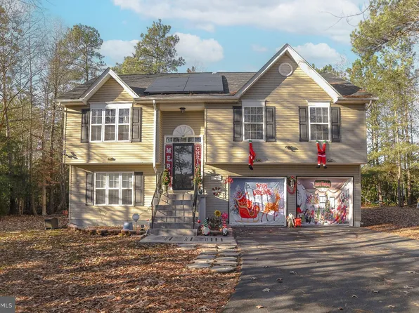 21035 Rickys Pl, Lexington Park, MD 20653
