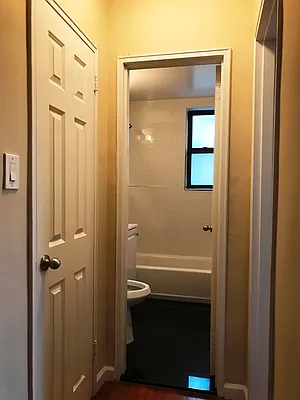 Rented by Prime Realty | media 18