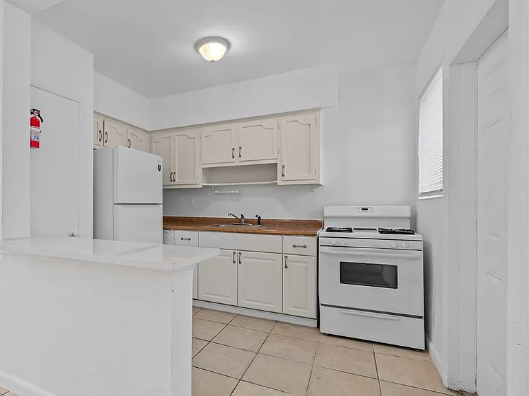 744 85th St #3 — Photo 32