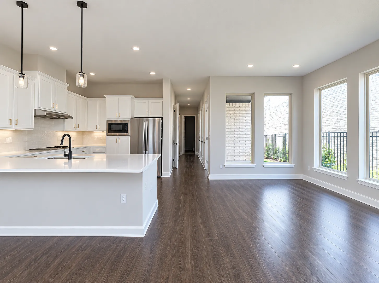 4 bed, 2676 sqft, $3,400 — Photo 4
