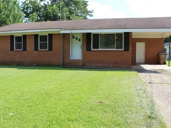 2501 Karagan Dr, Mobile, AL 36606