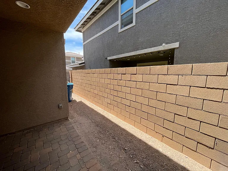 845 E Sunset Rd — Photo 8