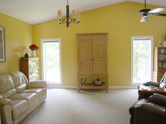 2nd Floor Living Area