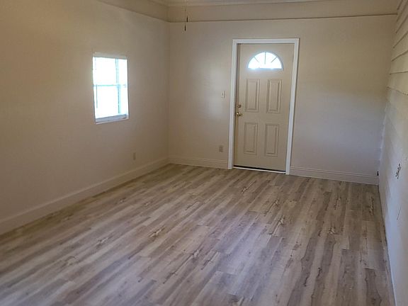3rd image of 3147 Zepp Ln