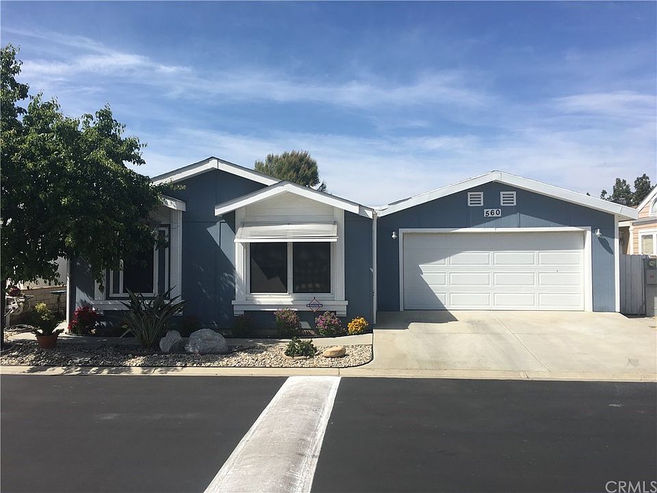 1st image of 560 Bahama Dr