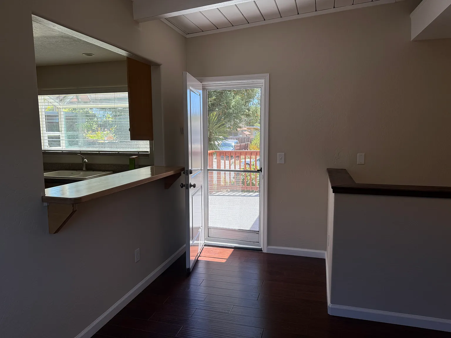 3 bed, 1168 sqft, $3,900 — Photo 4
