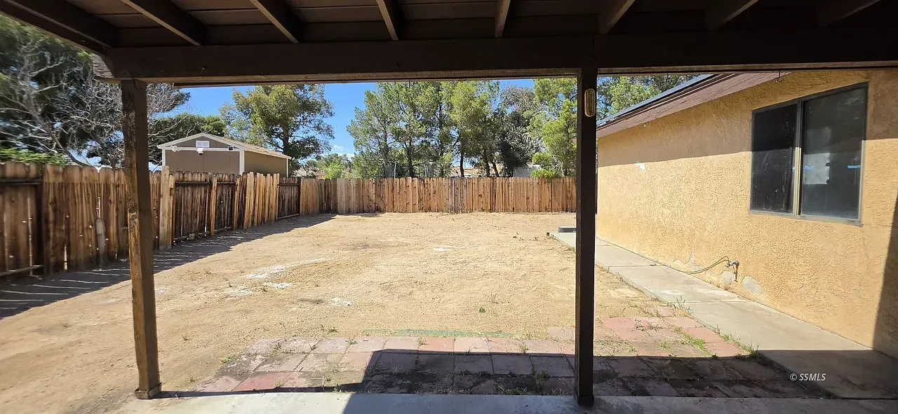 3 bed, 1339 sqft, $1,825 — Photo 3