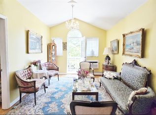 25-38 14th St #3A, Astoria, NY 11102