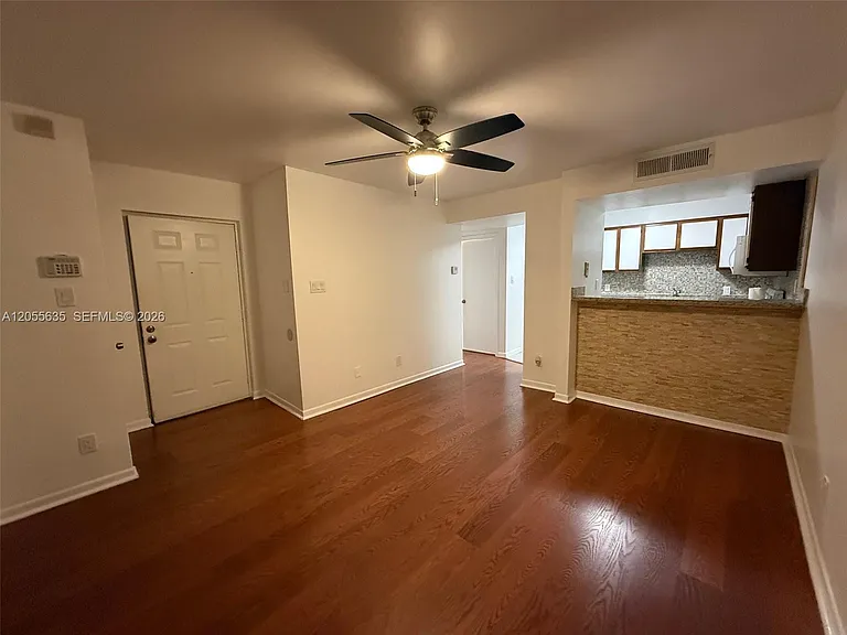 15290 SW 106th Ln #323 — Photo 5
