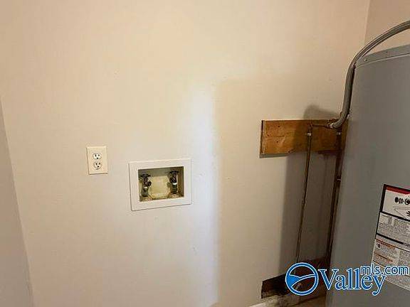 4th image of 1114 Terry Cir