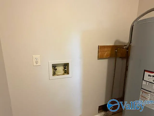 1114 Terry Cir — Photo 4