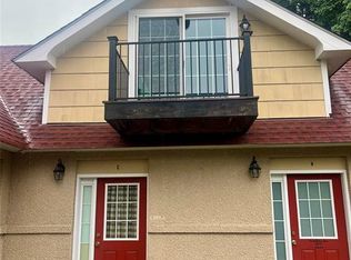 73 Webster Ave APT C, Goshen, NY 10924