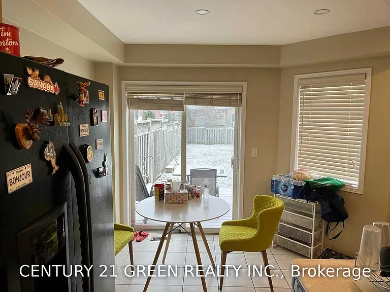 181 Manley Ln #UPPER — Photo 6