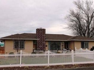 624 NW 8th Ave, Milton Freewater, OR 97862