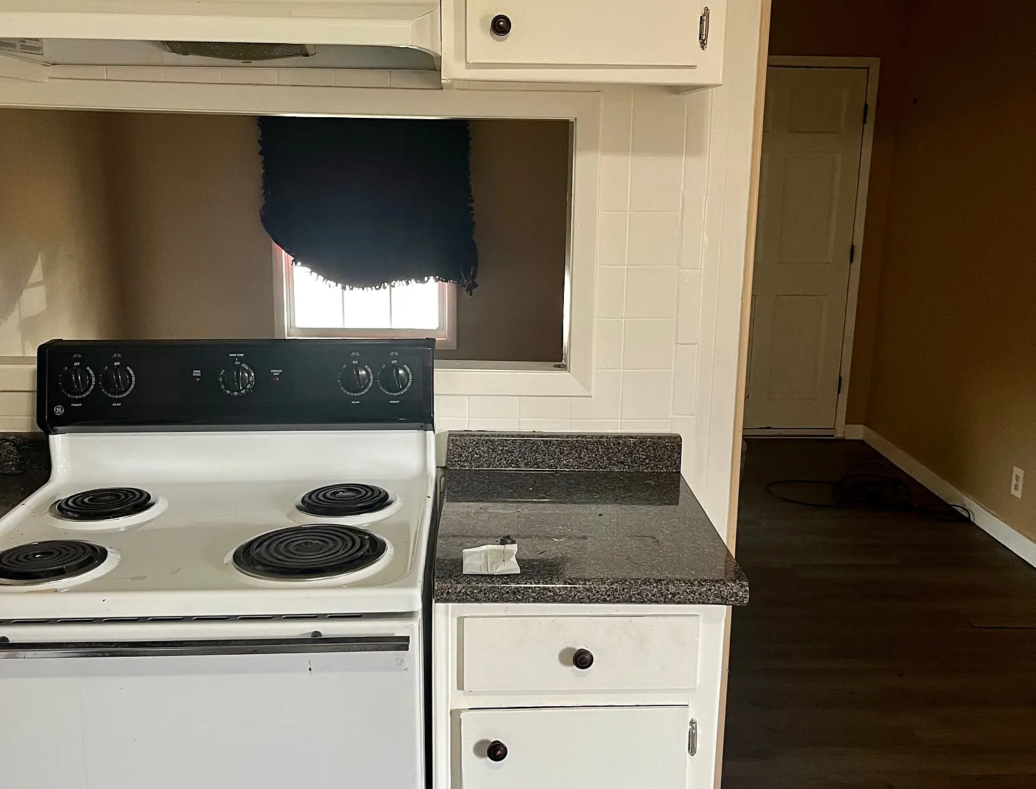 2 bed, 900 sqft, $800 — Photo 3