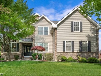 205 Yvonne Way, Stewartsville, NJ, 08886