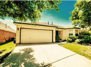 1723 Rosenborough Ln S, Round Rock, TX 78665