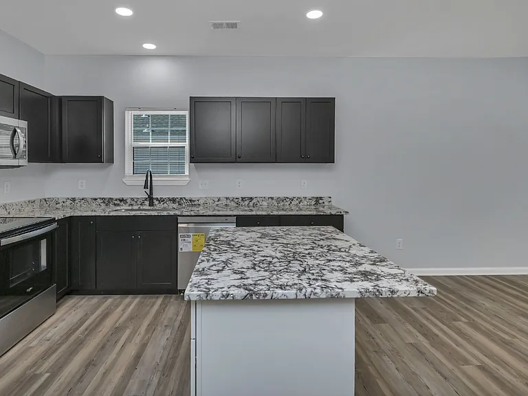 32 Roberson St — Photo 11