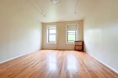 Rented by Coldwell Banker Warburg