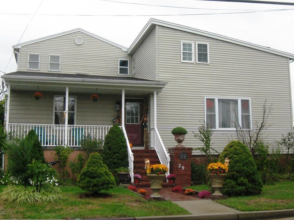 1st image of 29 Plymouth Ave